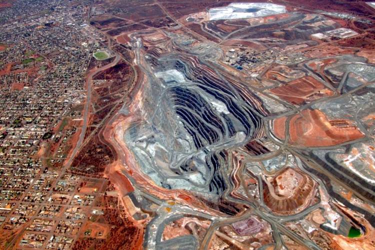 AngloGold Ashanti cierra la mina de oro más profunda del mundo por 164 casos de Covid-19