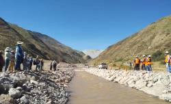 Southern Perú y autoridades constatan alto grado de turbidez del Río Torata