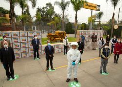 Cinco hospitales del Minsa reciben modernos equipos de protección personal donados por Ferreycorp