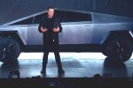 Elon Musk (Cybertruck de Tesla)
