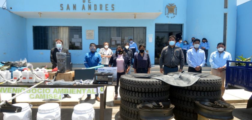 Pluspetrol - vecinos del puerto de San Andrés se benefician con campaña limpieza y desinfección