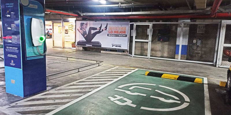 Parque Arauco y Engie traen nuevos cargadores eléctricos en dos de sus centros comerciales