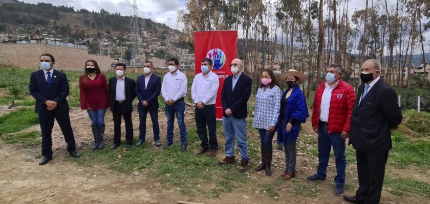 Yanacocha dona terreno para albergue “Hogar de la Niña de Belén”