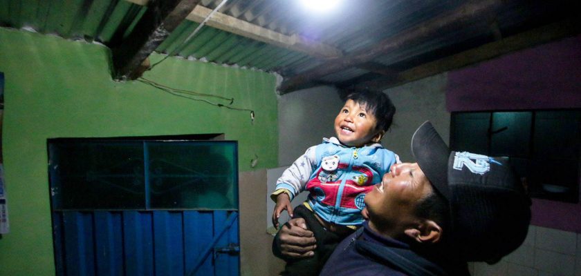 Minem llevará energía eléctrica a más de 8 mil personas que viven en zonas rurales de Puno este 2021