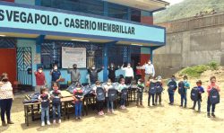 Hudbay dona 1 antena satelital, equipos y material educativo a la I.E. N° 8070