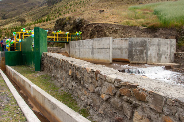 Antamina entrega canal de riego Shongo Tanin en Chavín