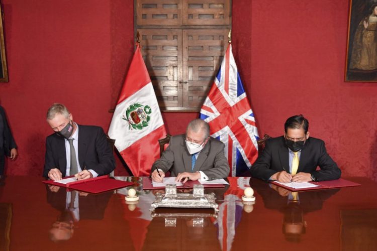 Carta de intención de Cooperación entre el Perú y el Reino Unido con el Fondo de Paisajes Biodiversos