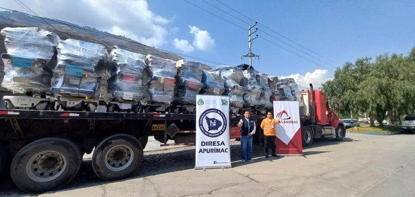Entrega de donativos y equipos a la Diresa Apurímac (Las Bambas)