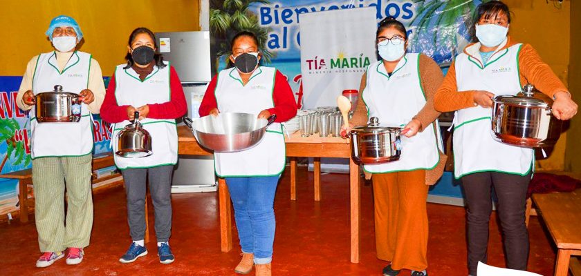 Proyecto minero Tía María entrega equipamiento a dos comedores populares