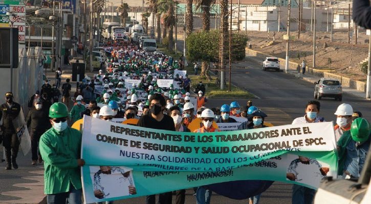Ileños marchan en solidaridad con familias y trabajadores de mina Cuajone