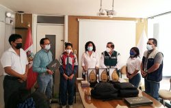 Representantes de Buenaventura premian a ganadores de concurso escolar por Semana del Agua