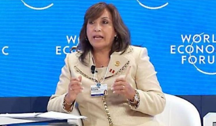 Dina Boluarte (Davos)