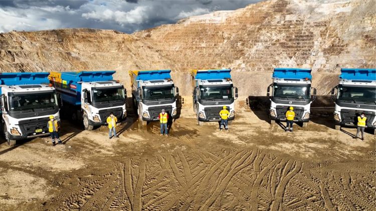 Summa Gold renueva su flota de camiones mineros