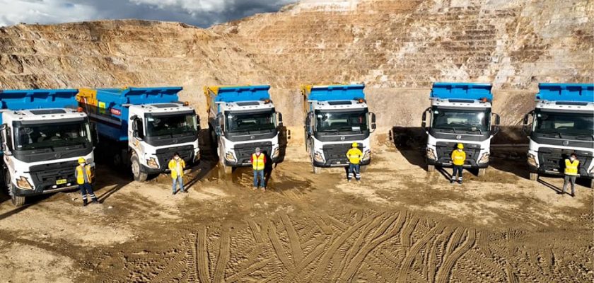 Summa Gold renueva su flota de camiones mineros