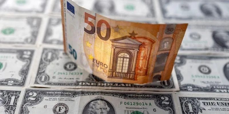 euros y dólares