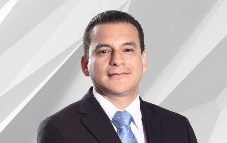Hugo Valdés, Country Commercial Leader del negocio de Electrification de ABB en Perú