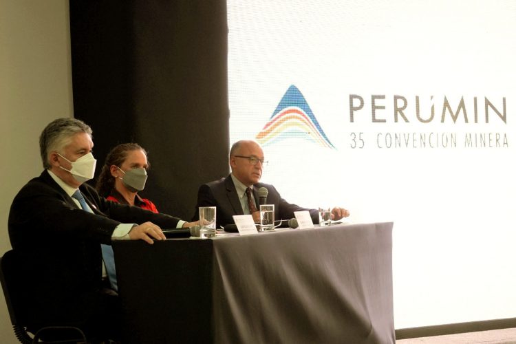 Lanzamiento PERUMIN