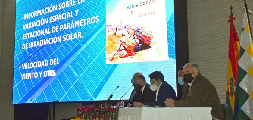 Bolivia presenta atlas solar y eólico