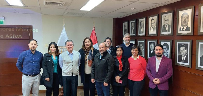 IIMP recibe a delegación de proveedores mineros de Valparaíso impulsada por ProChile