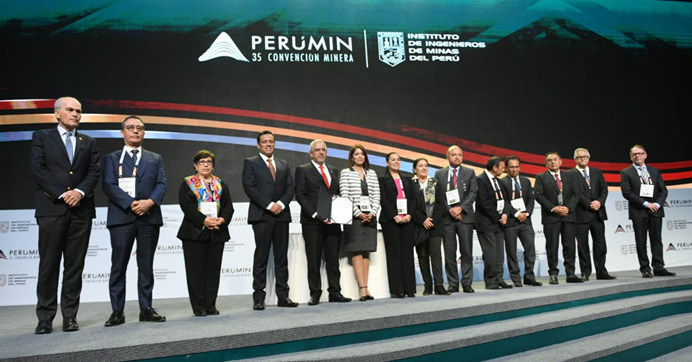 Líderes de las principales empresas mineras del Perú suscriben el acuerdo “PERUMIN a las nuevas generaciones” (PDF)