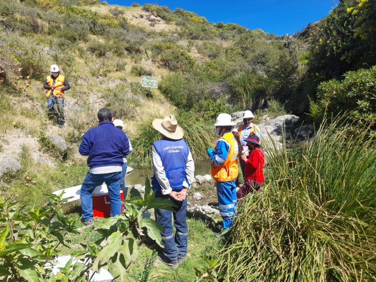 (Sierra Antapite) DIRESA ejecuta monitoreo de calidad de agua en comunidad de Ocobamba