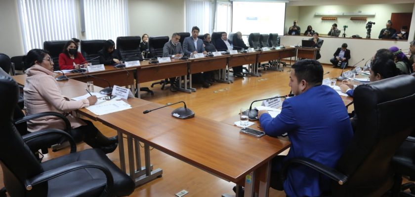 Comisión de Pueblos Andinos abordó del Oleoducto Norperuano