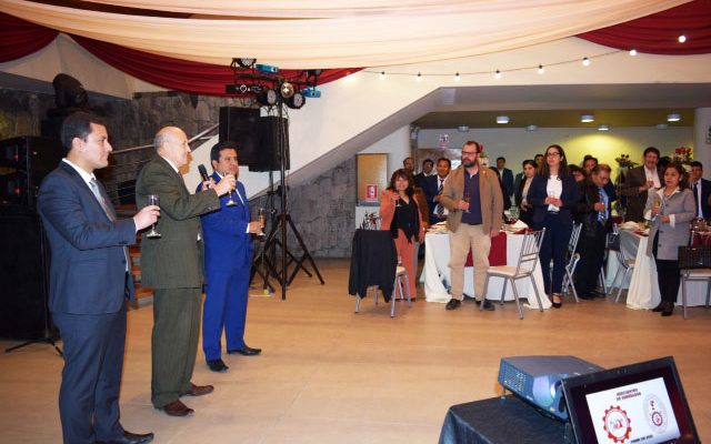 Egresados de la FIGMM UNI celebraron reencuentro en Arequipa