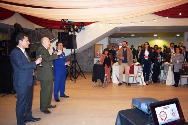 Egresados de la FIGMM UNI celebraron reencuentro en Arequipa