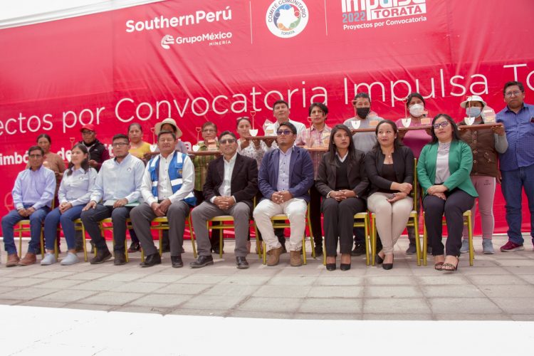 Southern Perú y comité comunitario entregaron capital semilla simbólico a ganadores de “Impulsa Torata 2022”