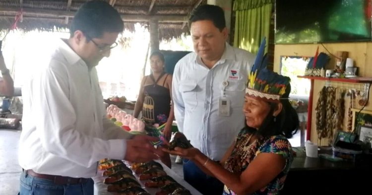 Petroperú taller gratuito de cerámica Iquitos