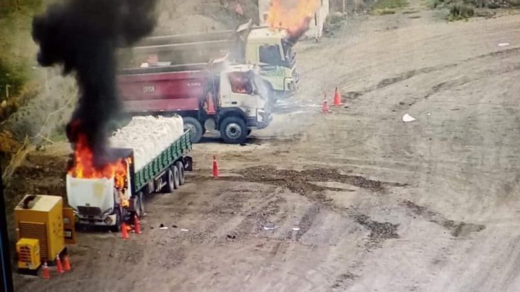 (Hudbay) incendio de vehículos y destrozos en Constancia