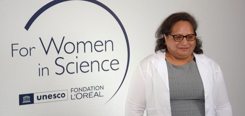 Luz María Moyano, ganadora del premio “Por las Mujeres en la Ciencia”