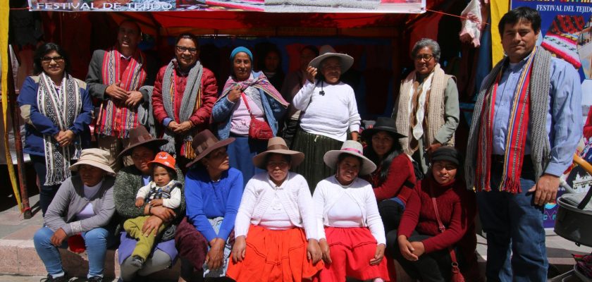 Antapaccay organizó feria artesanal Awana Raymi en la Plaza de Armas de Espinar en Cusco