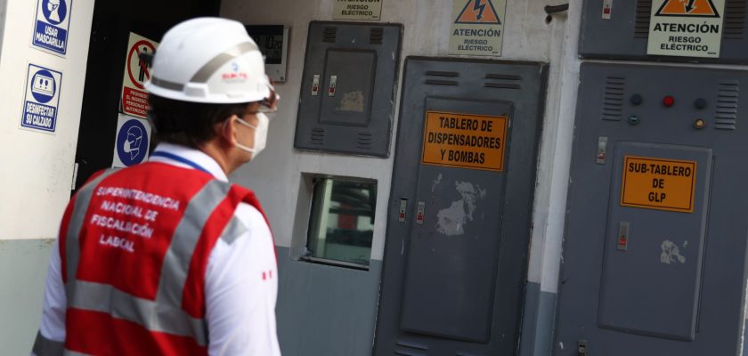 Sunafil fiscaliza a empresas del sector de hidrocarburos al sur de Lima