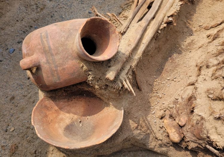 Cálidda halla entierros prehispánicos de 1000 años de antigüedad durante excavación en Ancón