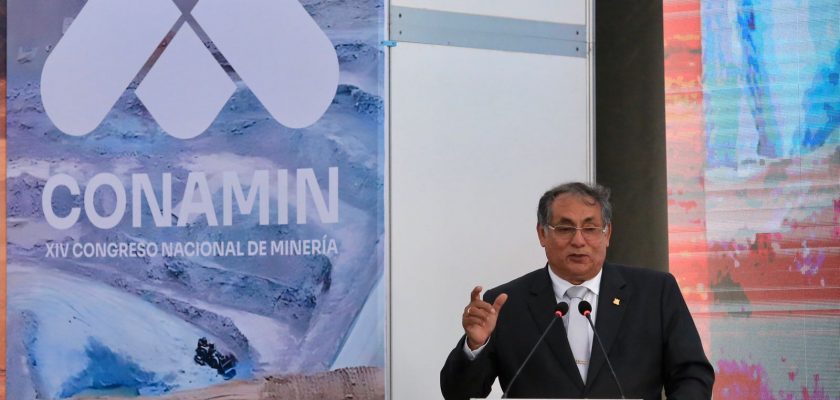 Ministro Óscar Vera participa en CONAMIN 2023