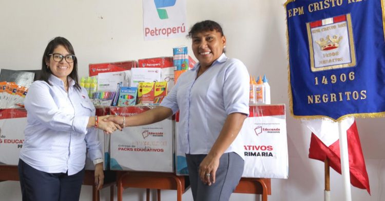 Petroperú entrega material educativo