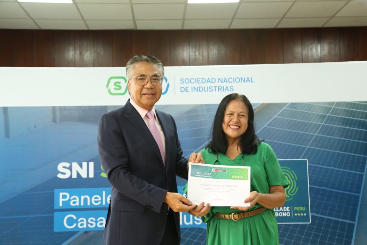 SNI presenta su segunda estrella del Programa de Huella de Carbono Perú