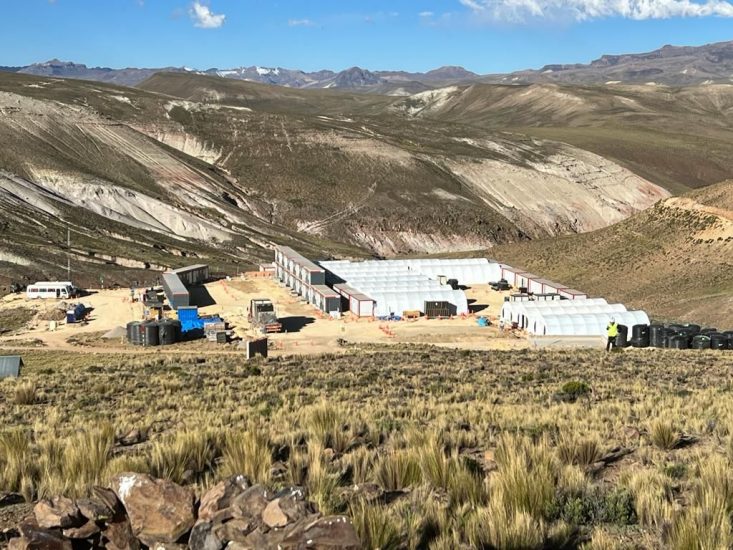 Tecno Fast construirá más de 9,000 m2 de espacios modulares para el proyecto minero San Gabriel