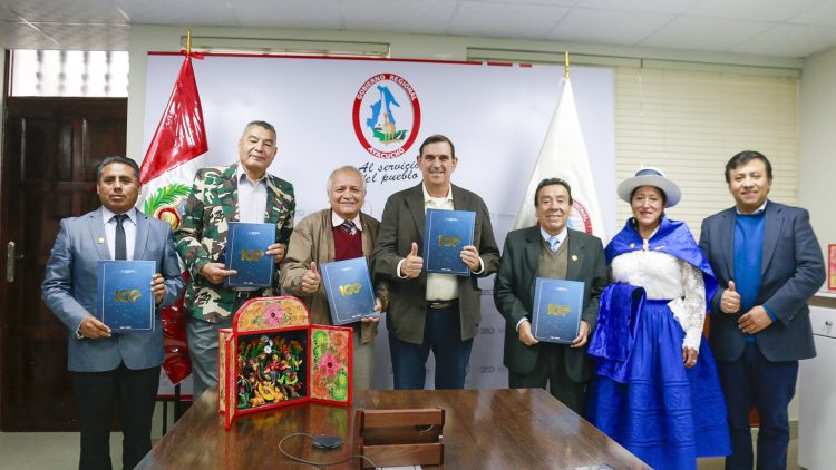En Ayacucho, CONFIEP, Cámara de Comercio y Gobierno Regional plantean acciones comunes para combatir la anemia y promover la inversión descentralizada