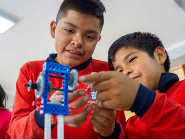 Southern Perú brinda cursos de robótica para niños de Moquegua