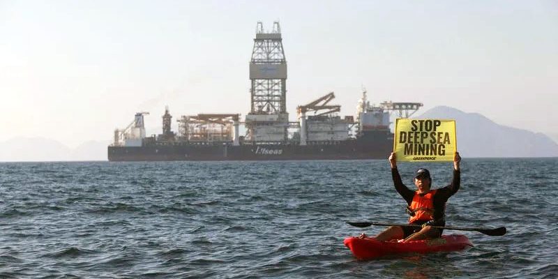 protesta por minería submarina