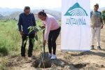 Antamina realiza entrega plantones de palta y abono orgánico en Huarmey