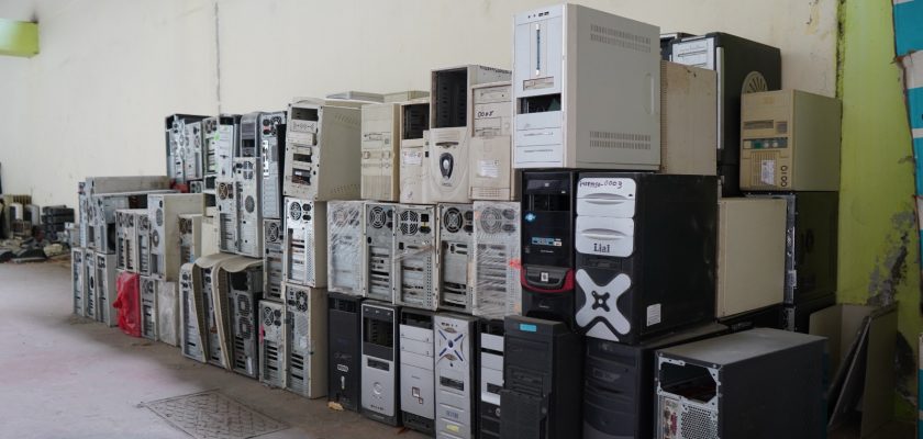 Electrocentro y Recolecc gestionan traslado de 10 toneladas de residuos eléctricos y electrónicos de la UGEL Yauli