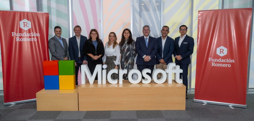 Microsoft y Fundación Romero