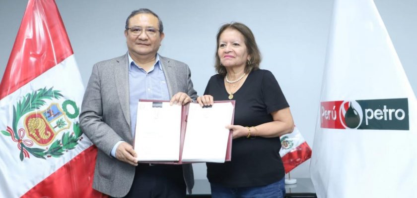 Petroperú y Perupetro firman contrato de licencia para operar lotes I y VI de Talara