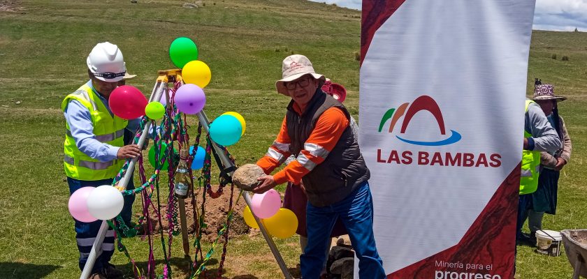 Cusco Minera Las Bambas inicia construcción de Salón Multiusos en beneficio de pobladores de Tuntuma
