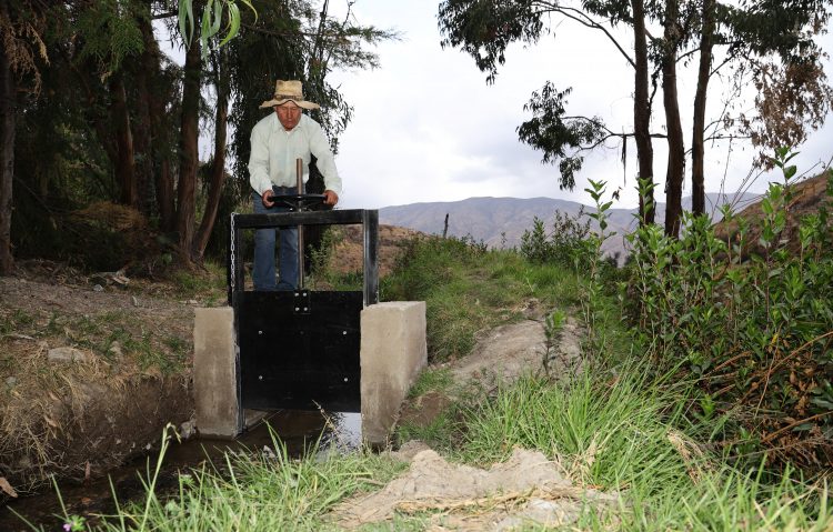 Proyecto Zafranal: En Lluta cuentan con bocatomas y compuertas para mejorar eficiencia de riego