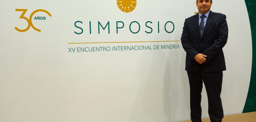 Gonzalo Quijandría, presidente del Comité Organizador del XV SIMPOSIO