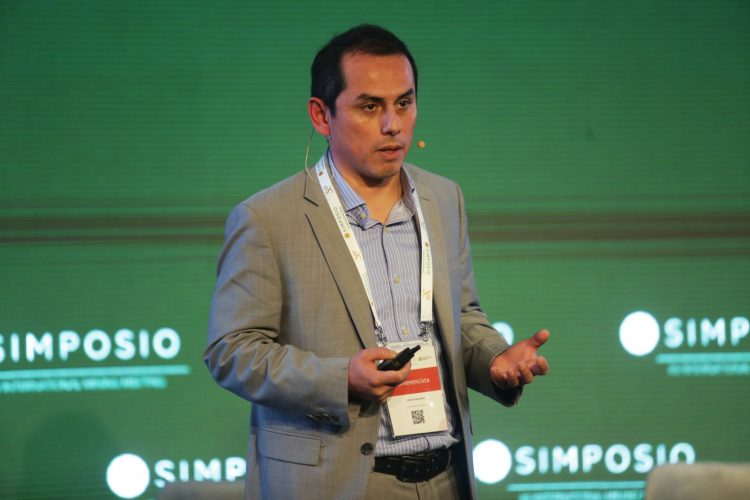 Carlos Gallardo SIMPOSIO